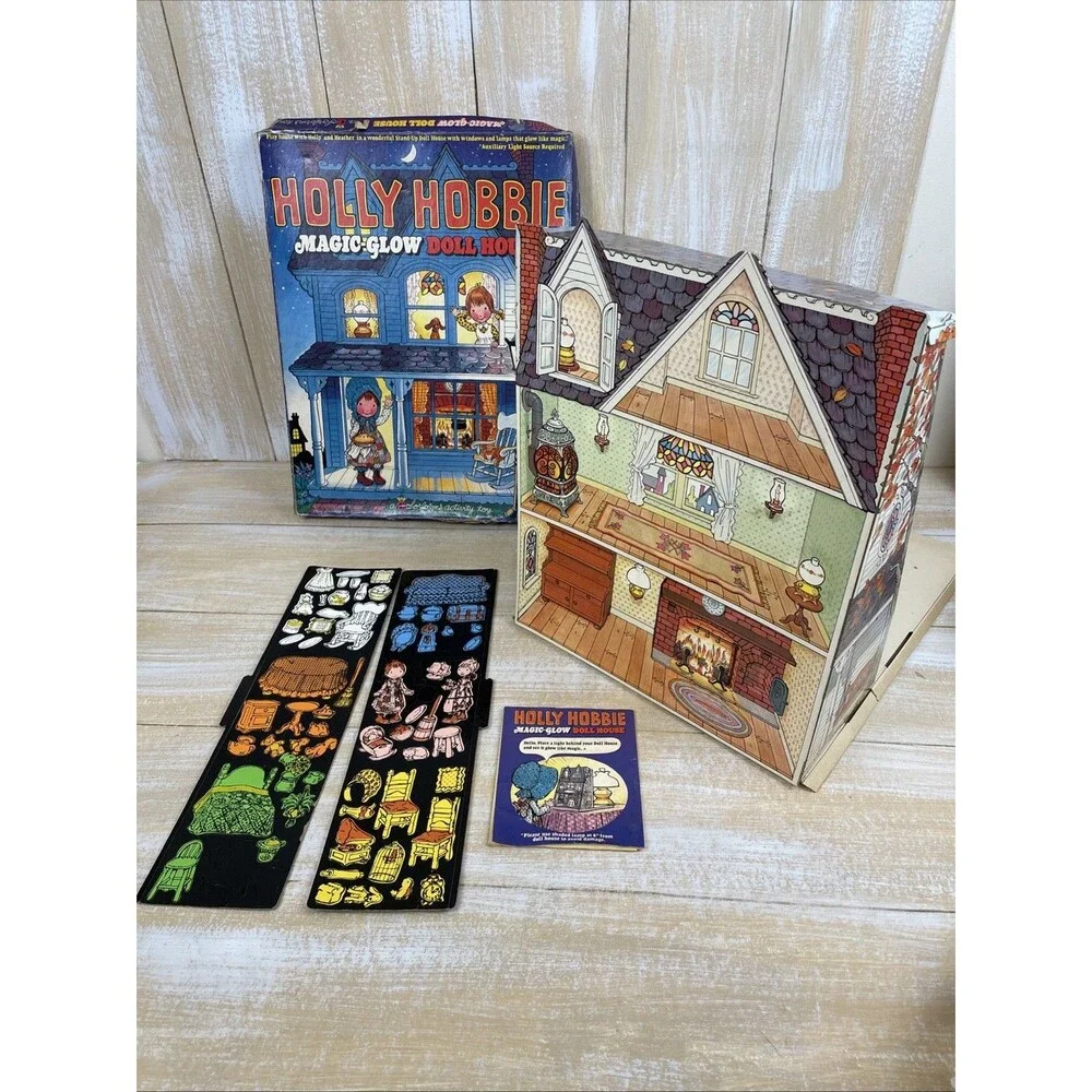 Vintage 1977 Holly Hobbie Magic Glow Doll House Colorforms Playset